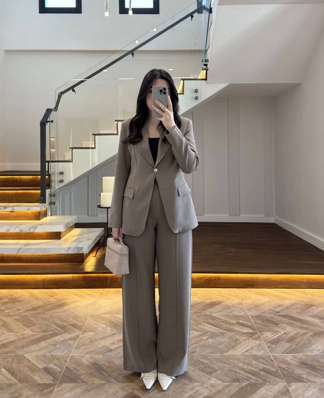 Single Button Suit